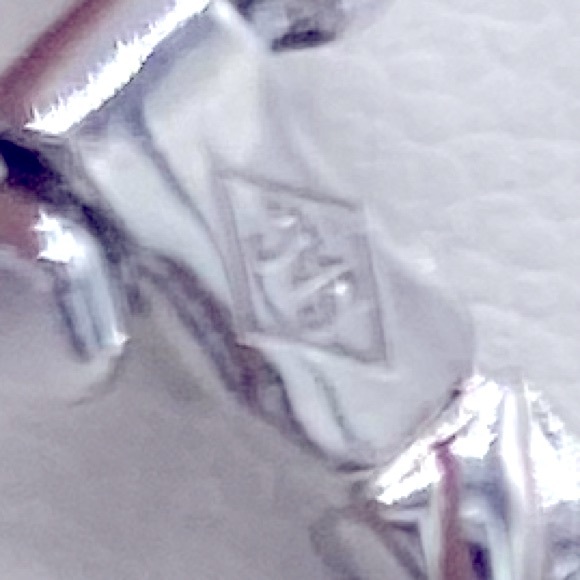 Sarah Coventry “Cool Surrender”Bracelet Silver-tone With Smokey Grey Rhinestones - Picture 4 of 13